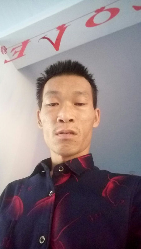 向阳的第一张照片--常州相亲服务中心