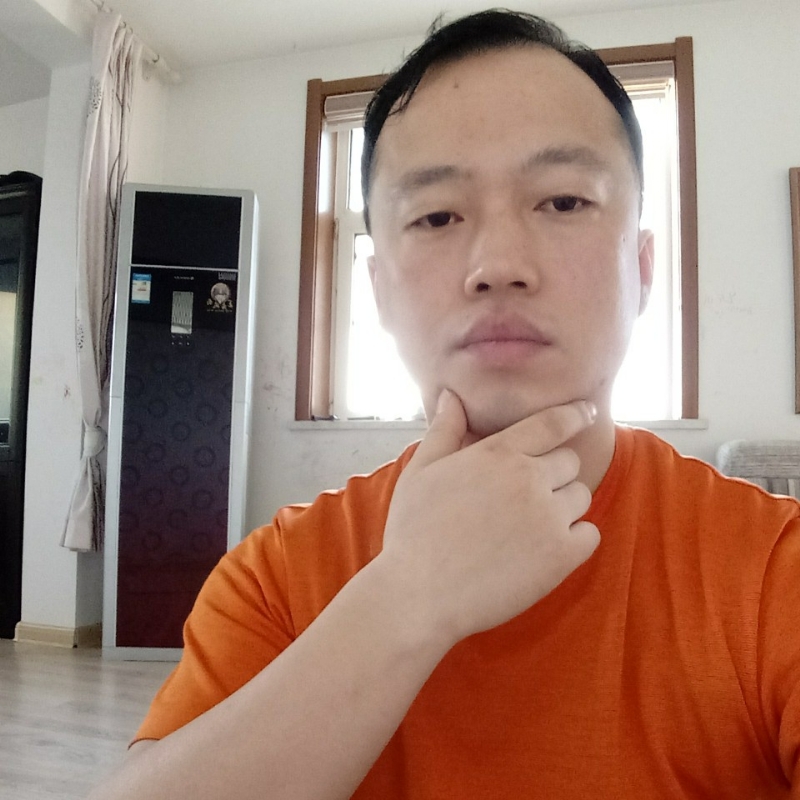 爱热闹的人的第一张照片--常州相亲服务中心