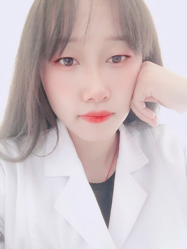 白婚纱的第一张照片--常州相亲服务中心