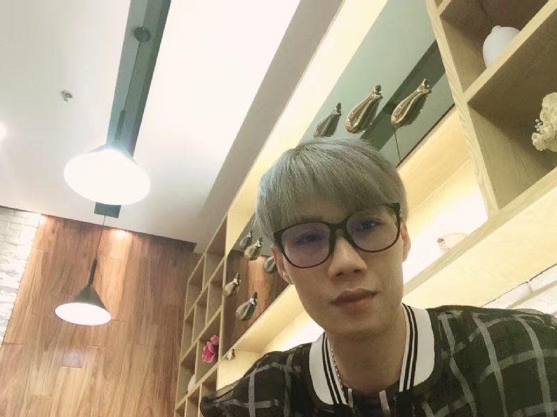 黄峰的第一张照片--常州相亲服务中心