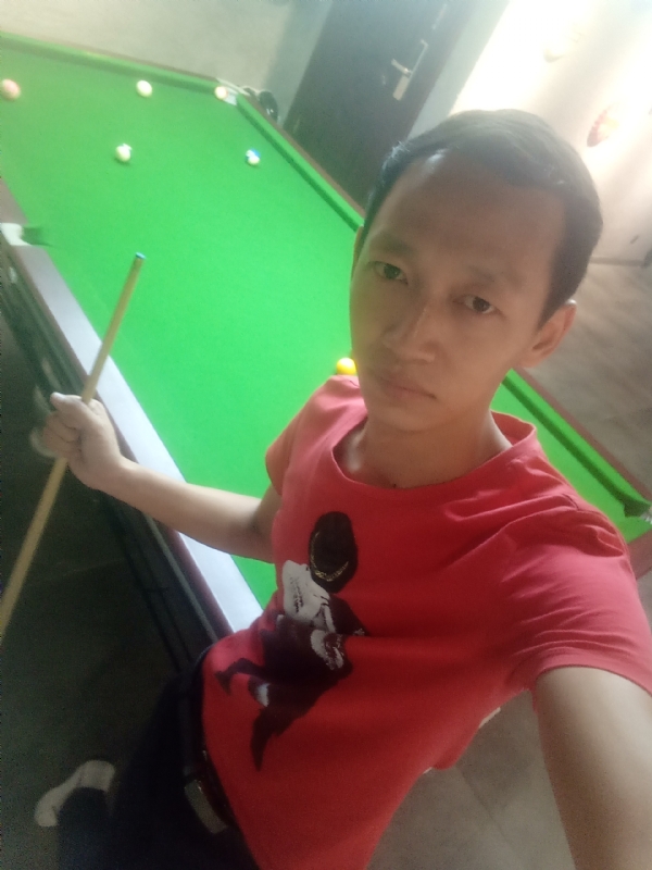 耳机分你一半的第一张照片--常州相亲服务中心