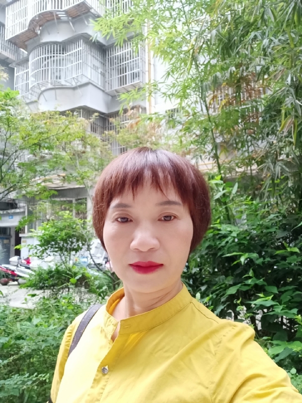 小瓶子的第二张照片--常州相亲服务中心