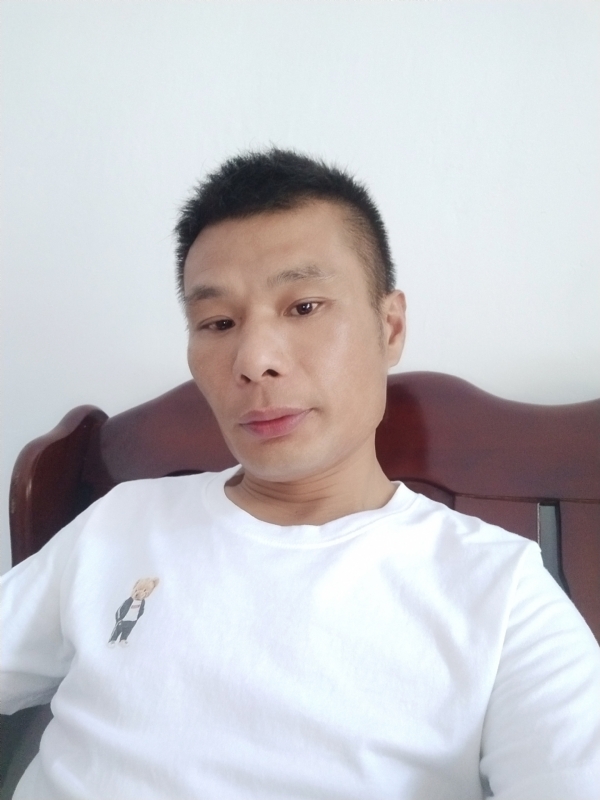 年少轻狂的第一张照片--常州相亲服务中心