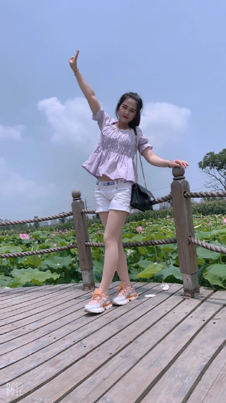 秋水伊人的第一张照片--常州相亲服务中心