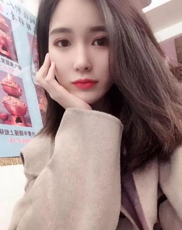 谢玲的第一张照片--常州相亲服务中心