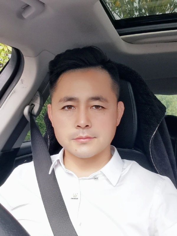阿华大人的第一张照片--常州相亲服务中心