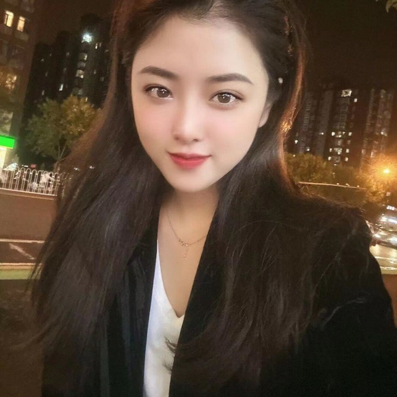 爱笑的微微的第一张照片--常州相亲服务中心