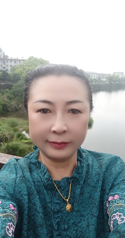 雨中情的第一张照片--常州相亲服务中心