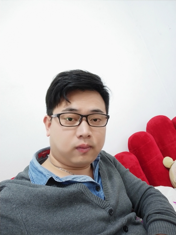 何必在亿的第一张照片--常州相亲服务中心