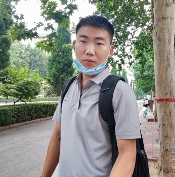 90年男征婚的第一张照片--常州相亲服务中心