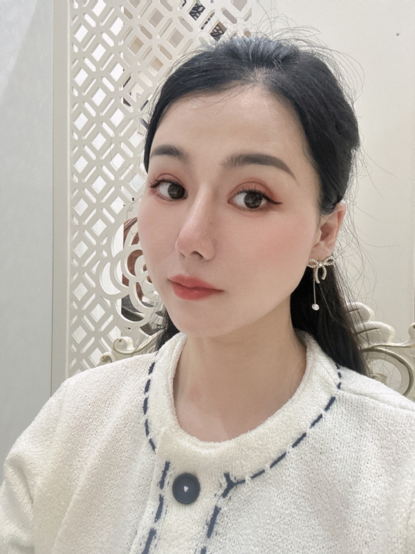 金莉的第一张照片--常州相亲服务中心