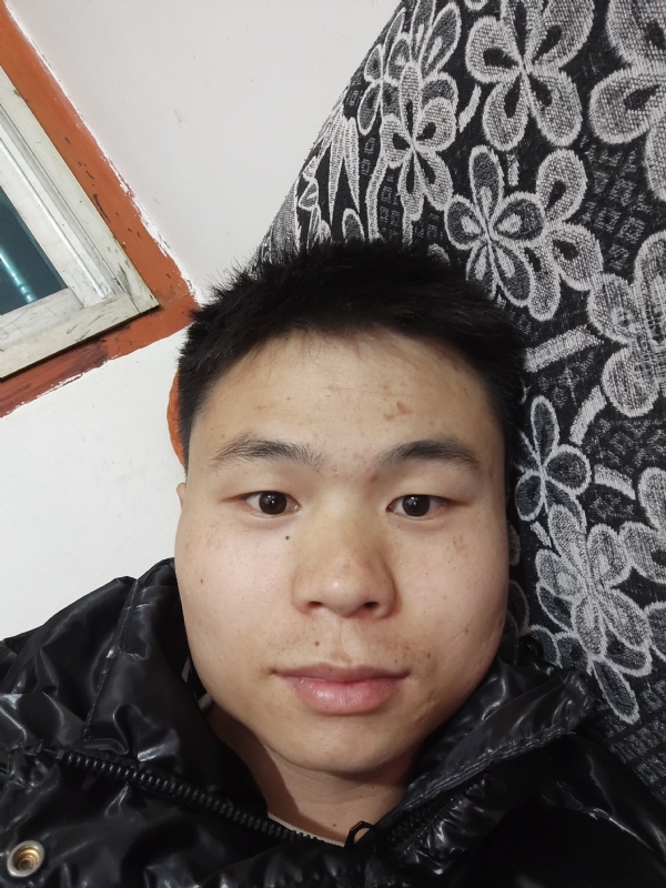 麒麟区幼儿园扛把子的第三张照片--常州相亲服务中心